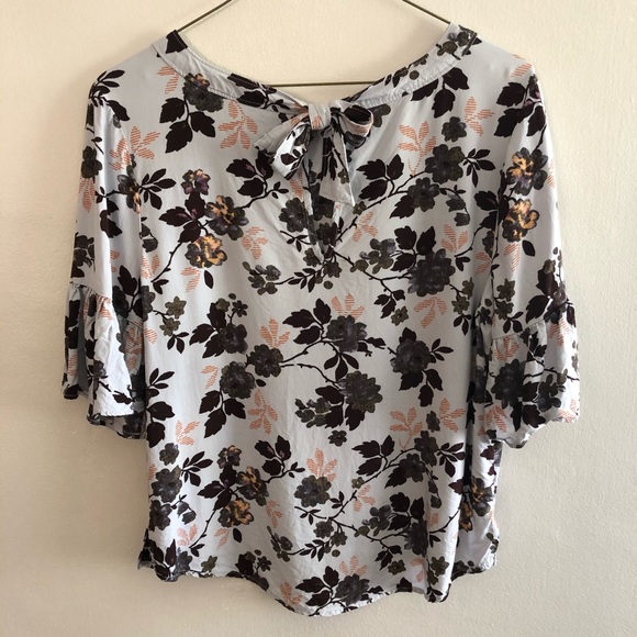Ruffle Sleeve Floral Boxy Tee - Picture 5 of 7